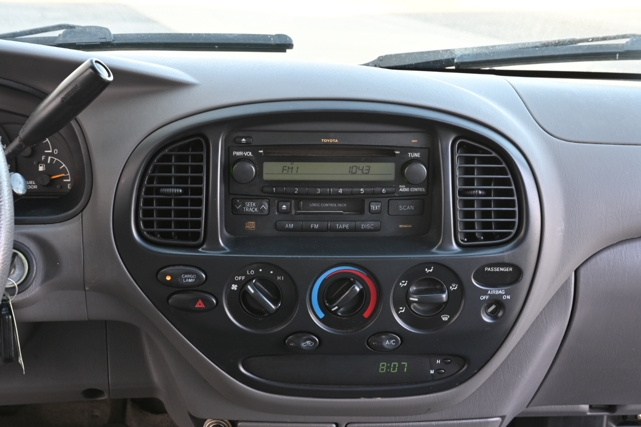 Toyota Tundra photo 21