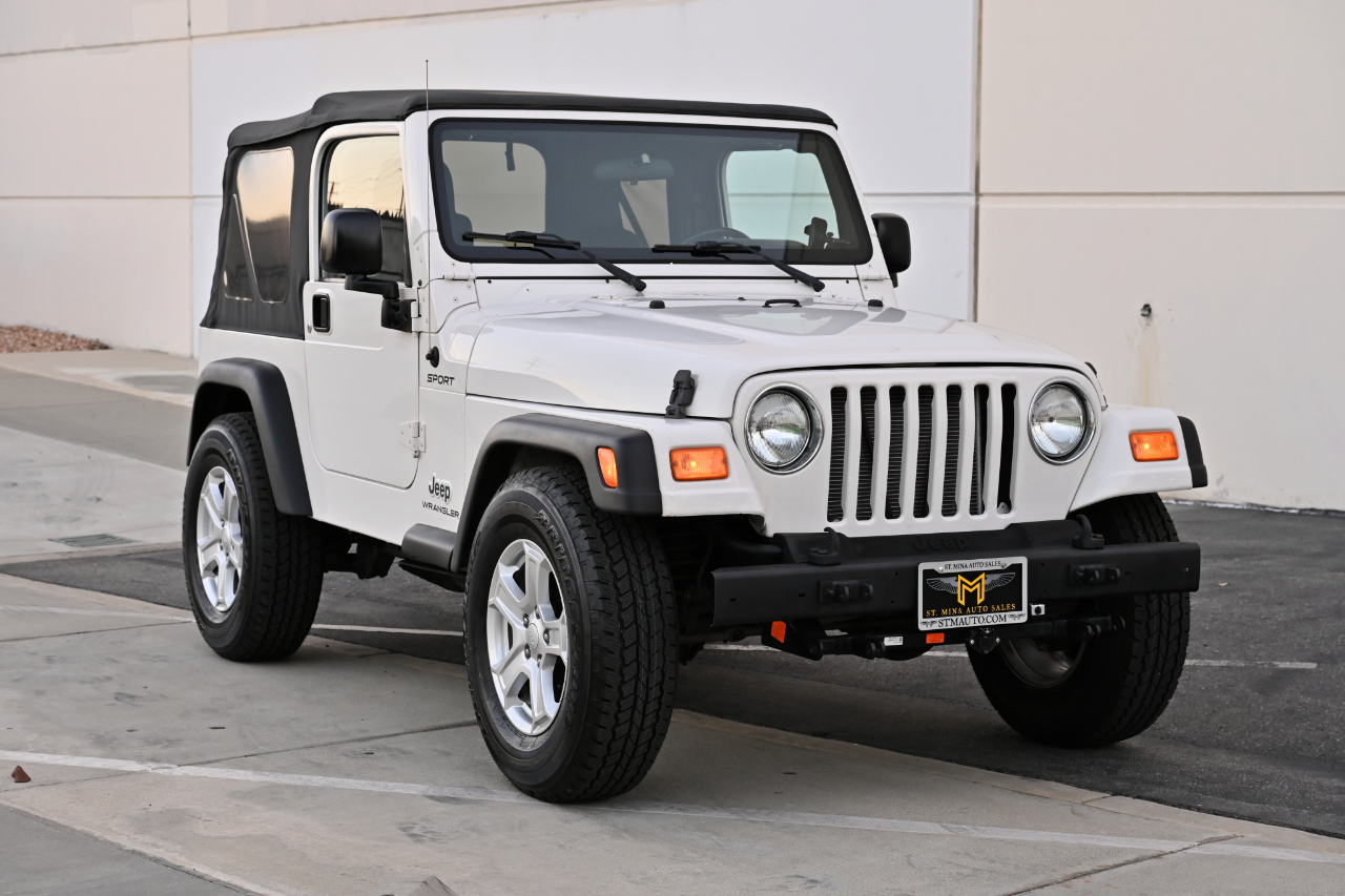 Jeep Wrangler photo 9