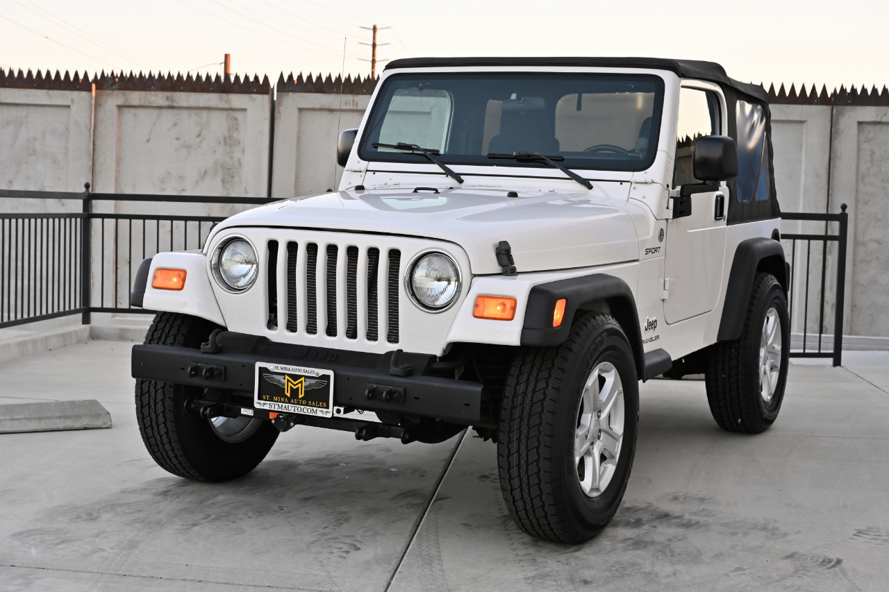 Jeep Wrangler photo 11