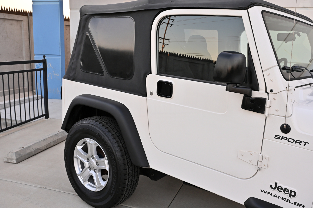 Jeep Wrangler photo 36