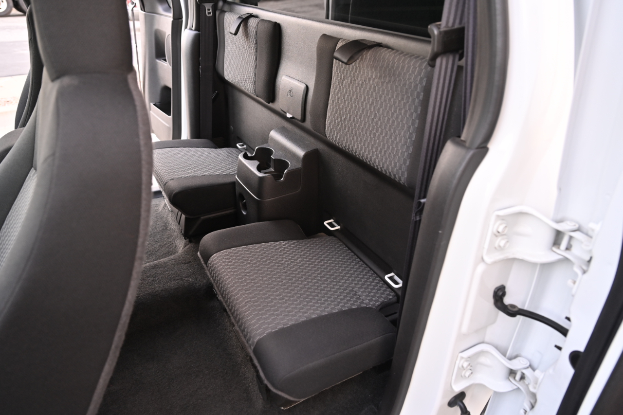 Chevrolet Colorado photo 16