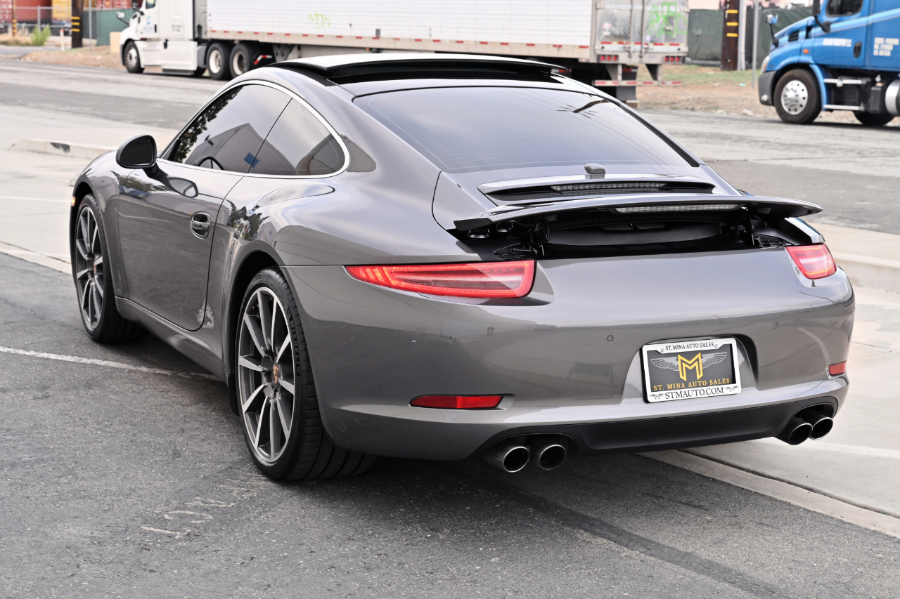 Porsche 911 photo 3