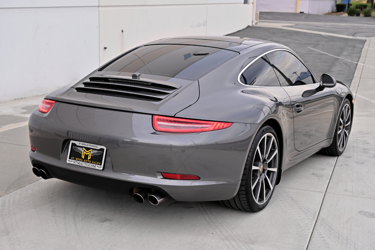 Porsche 911 photo 6