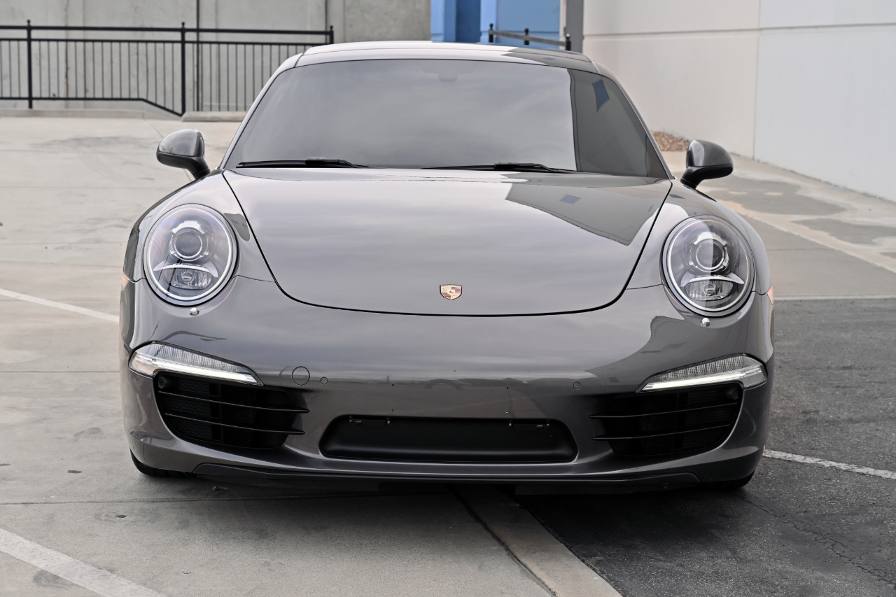 Porsche 911 photo 9