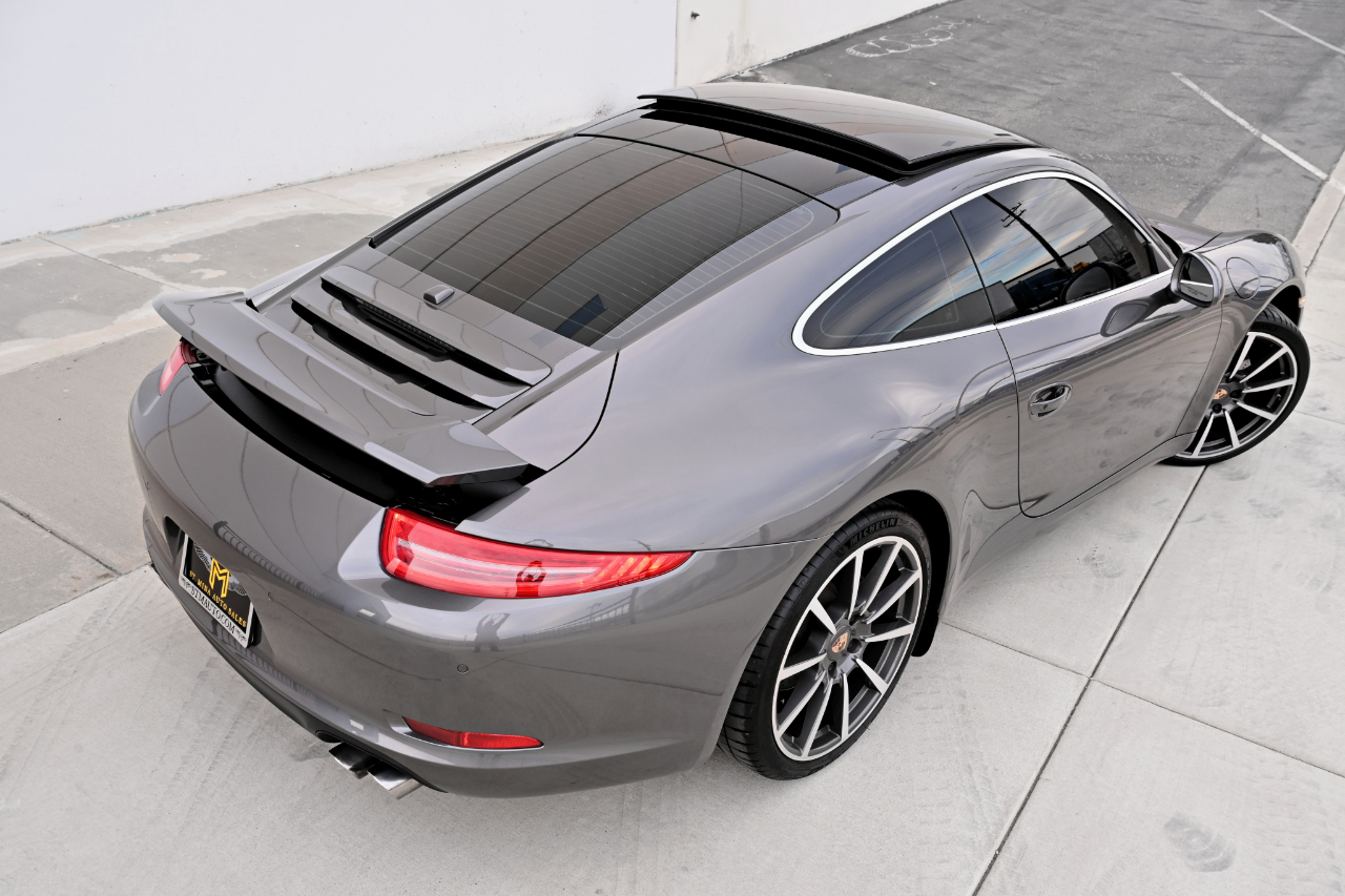 Porsche 911 photo 11