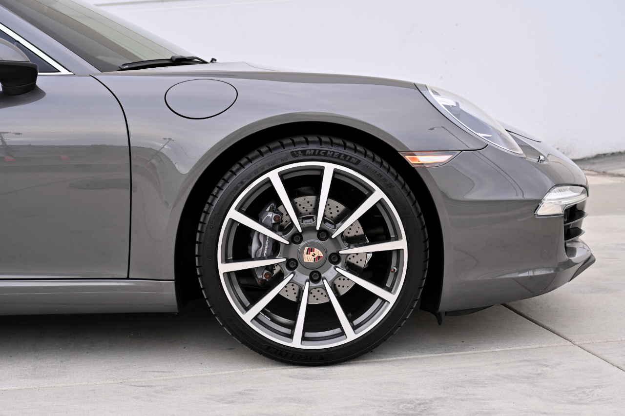 Porsche 911 photo 30