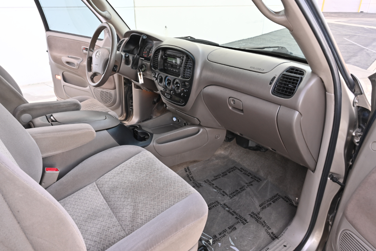 Toyota Tundra photo 16