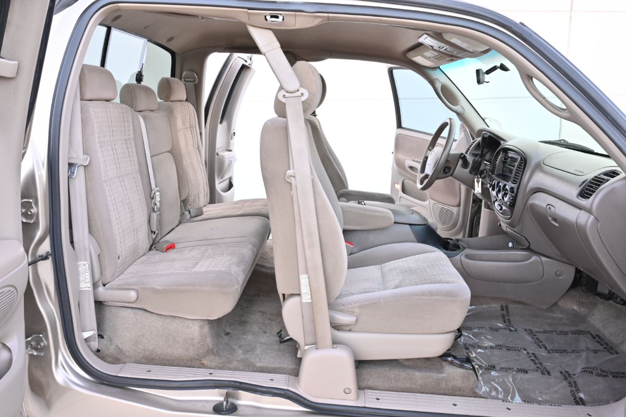 Toyota Tundra photo 19