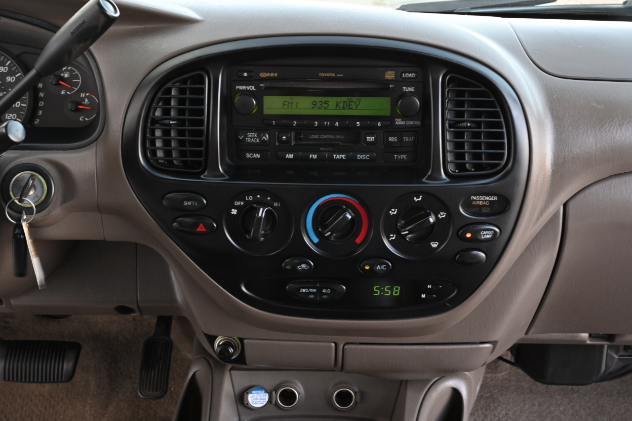 Toyota Tundra photo 22