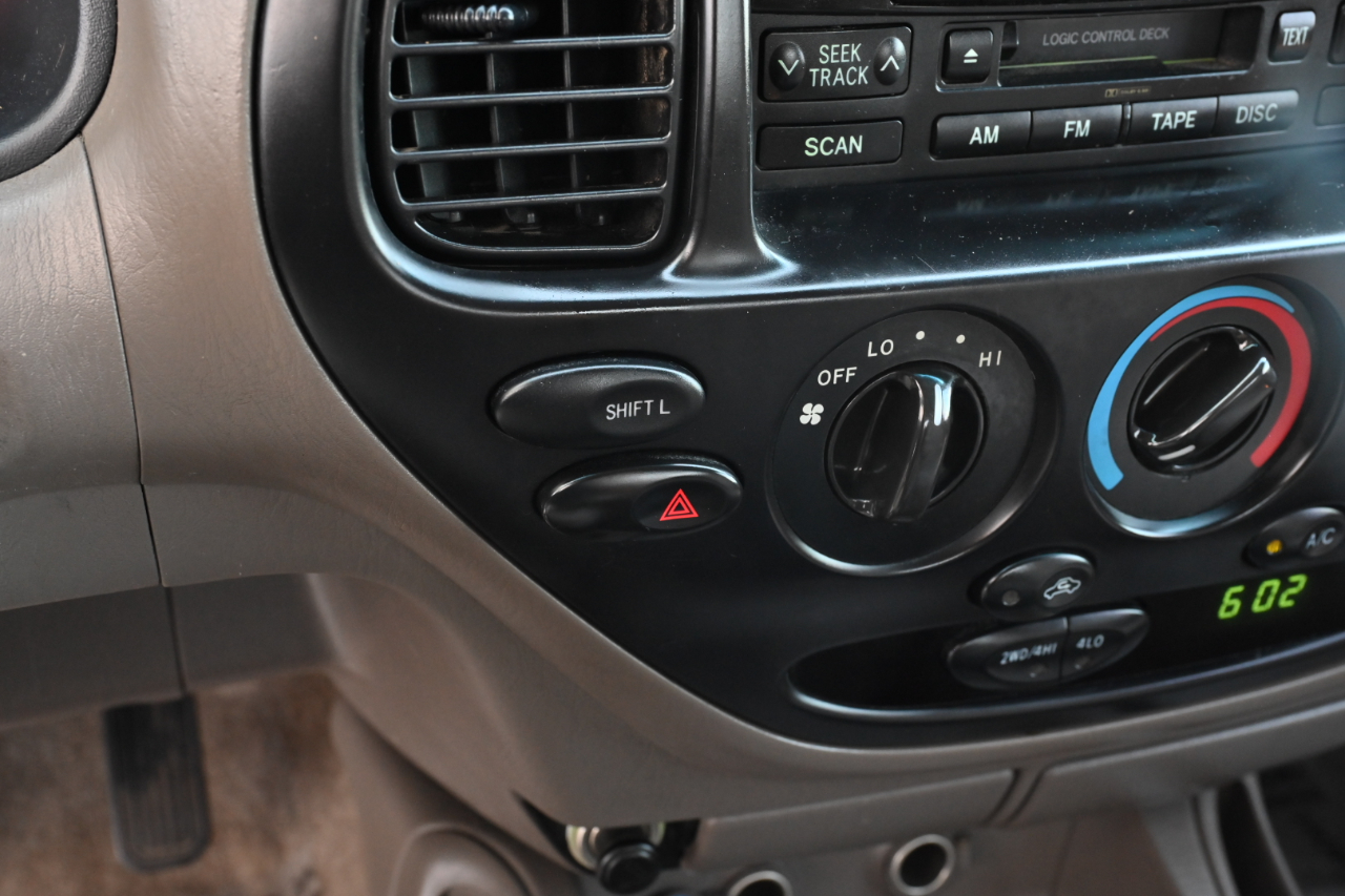 Toyota Tundra photo 23