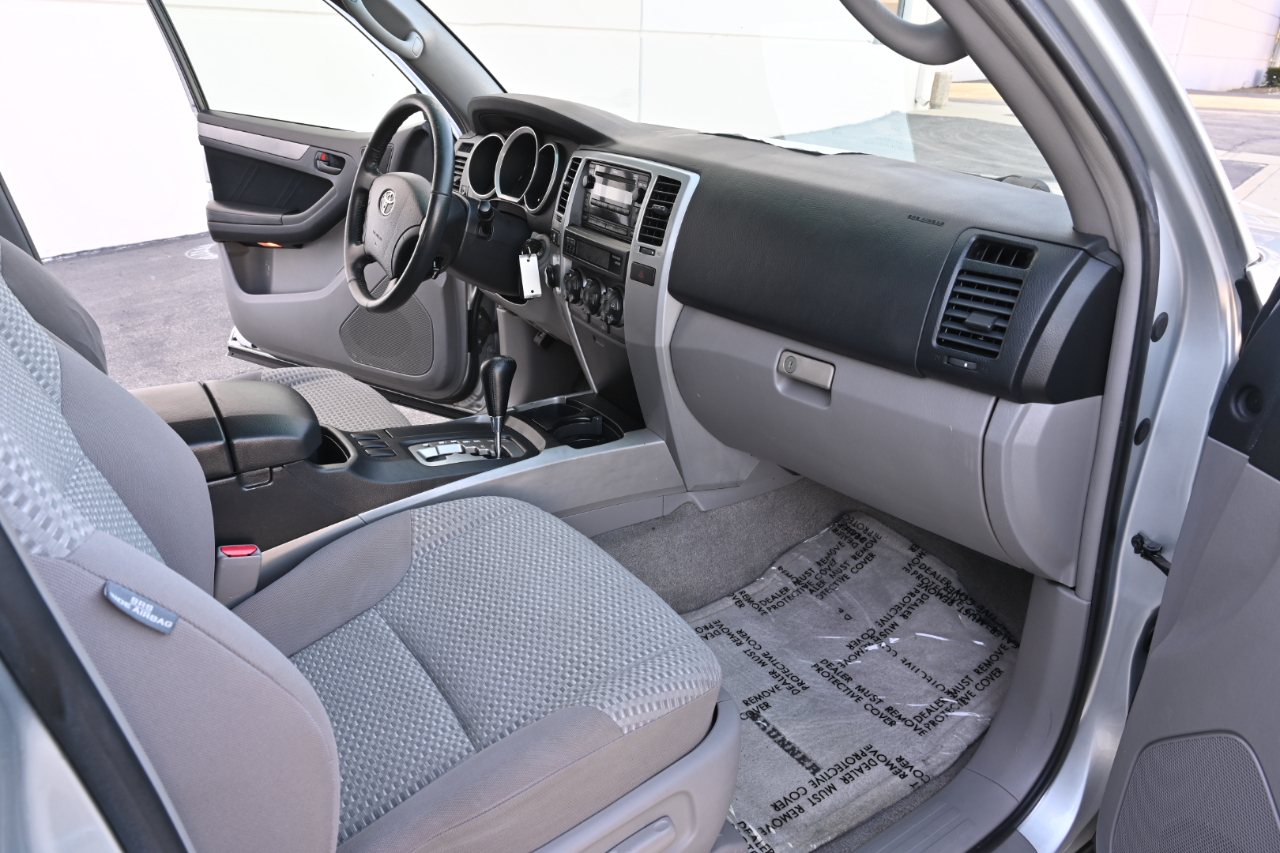 Toyota 4Runner photo 12