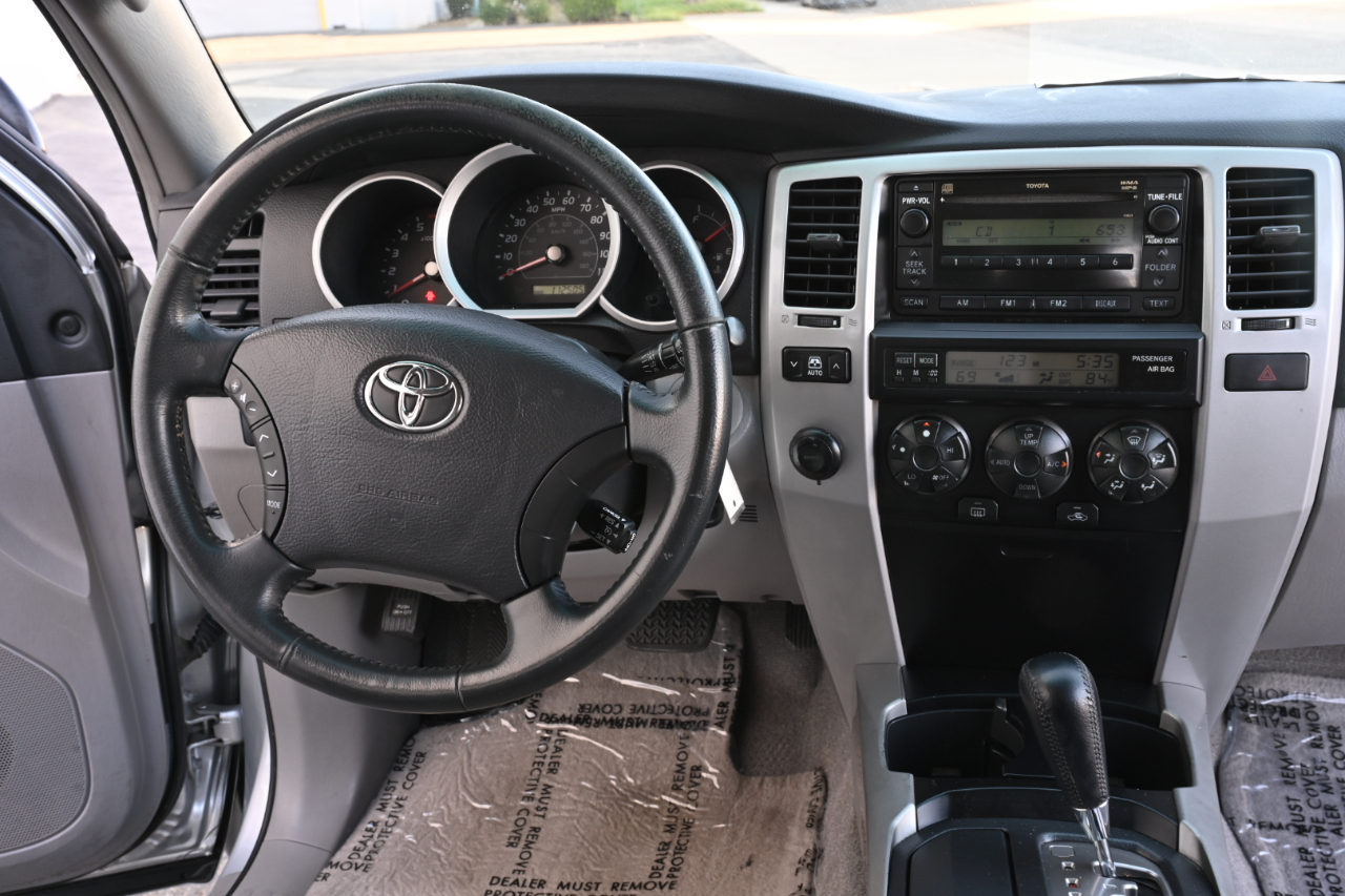 Toyota 4Runner photo 19