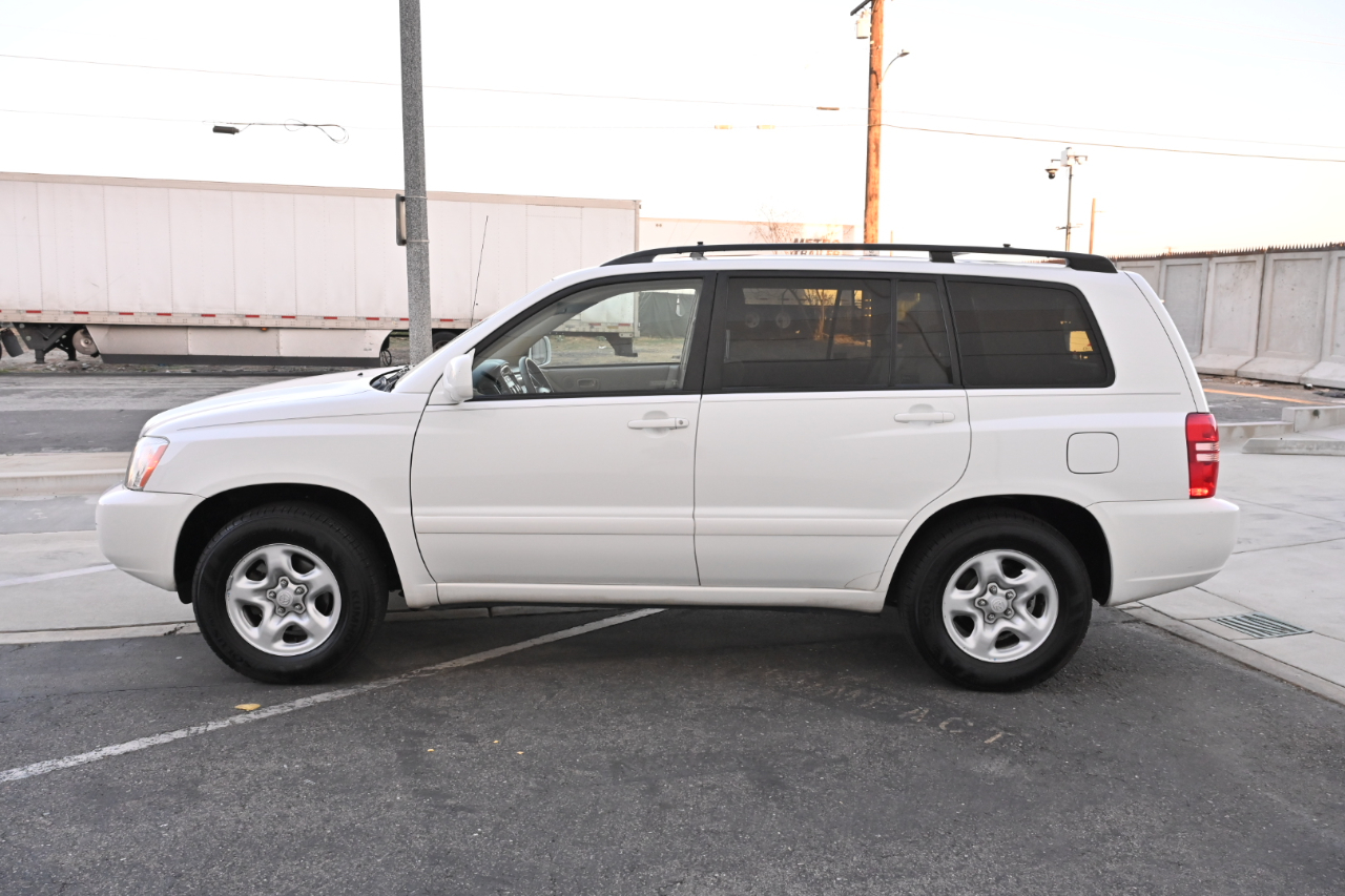 Toyota Highlander photo 3