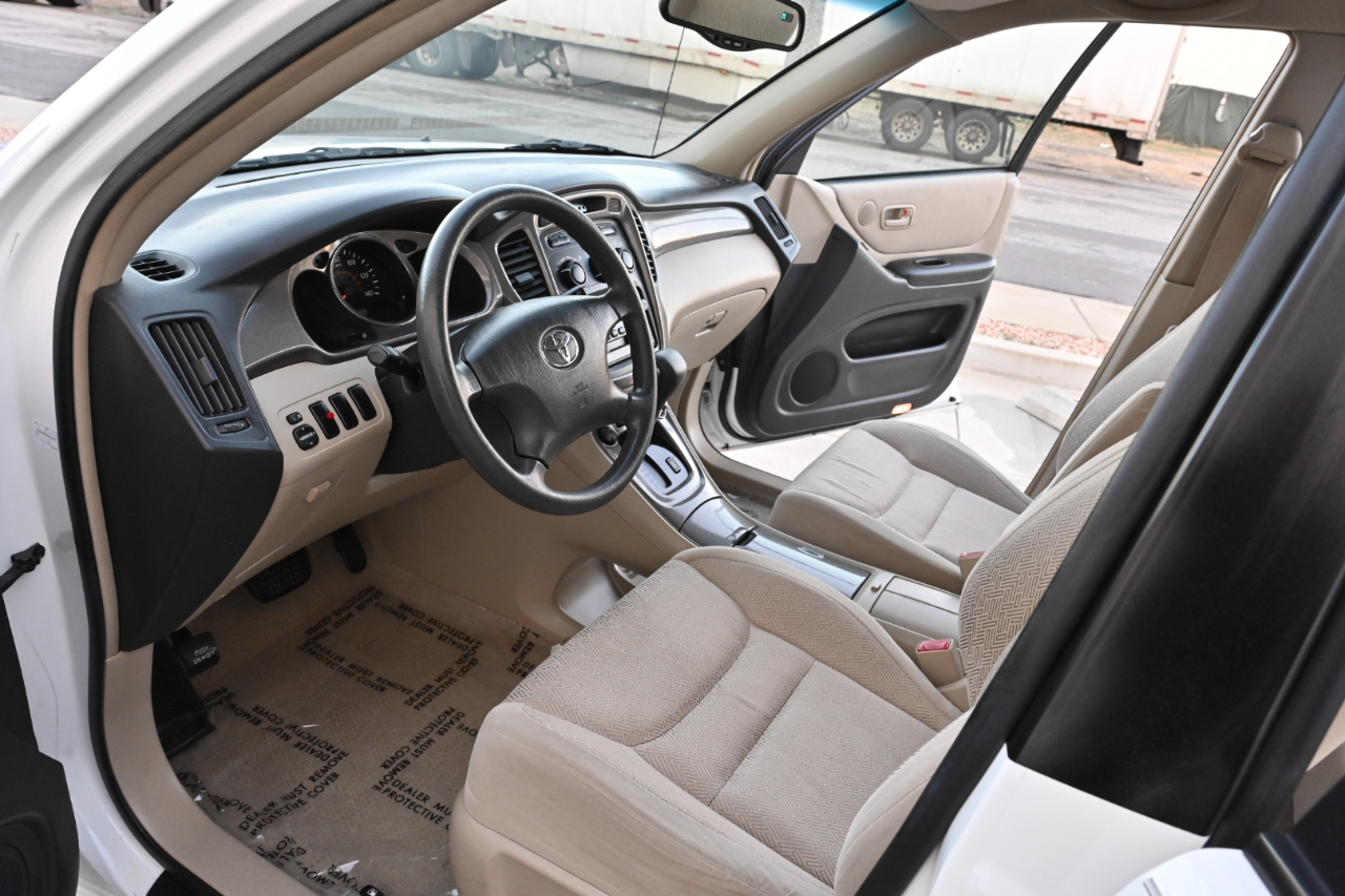 Toyota Highlander photo 10