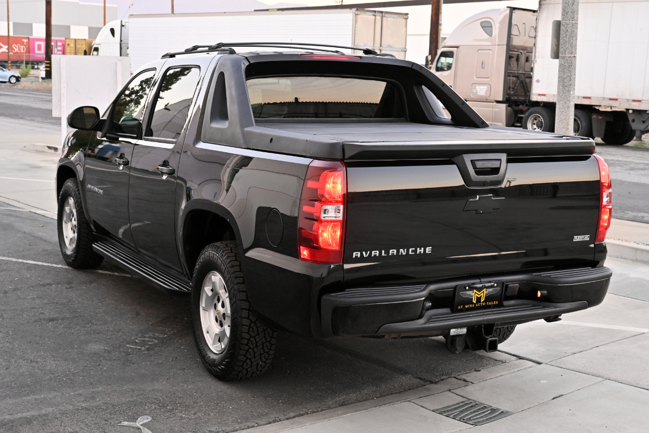 Chevrolet Avalanche photo 4