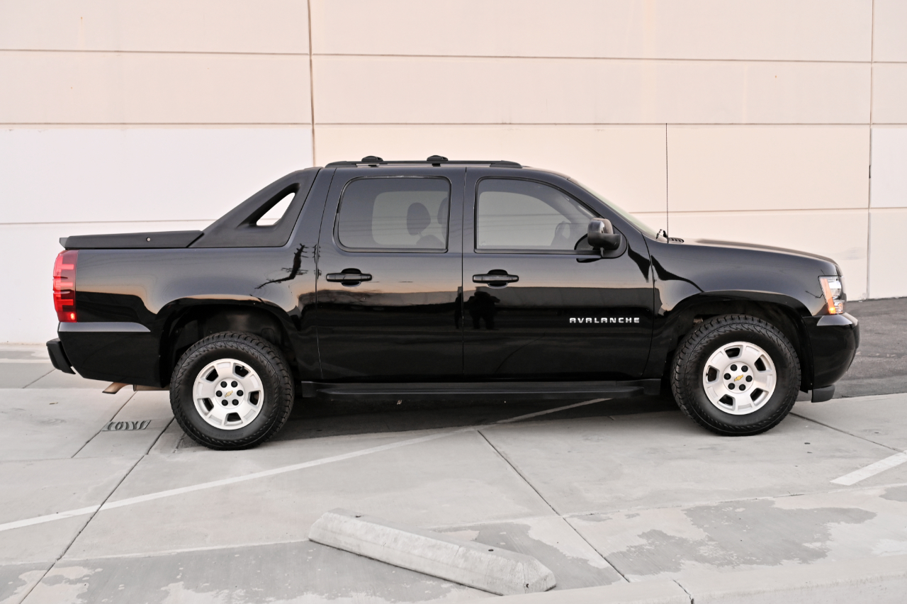 Chevrolet Avalanche photo 7