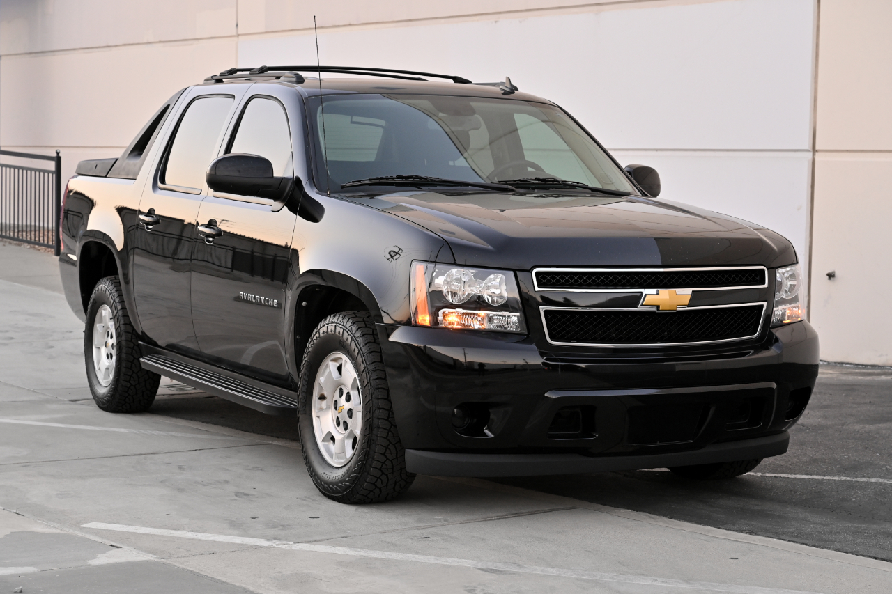 Chevrolet Avalanche photo 8
