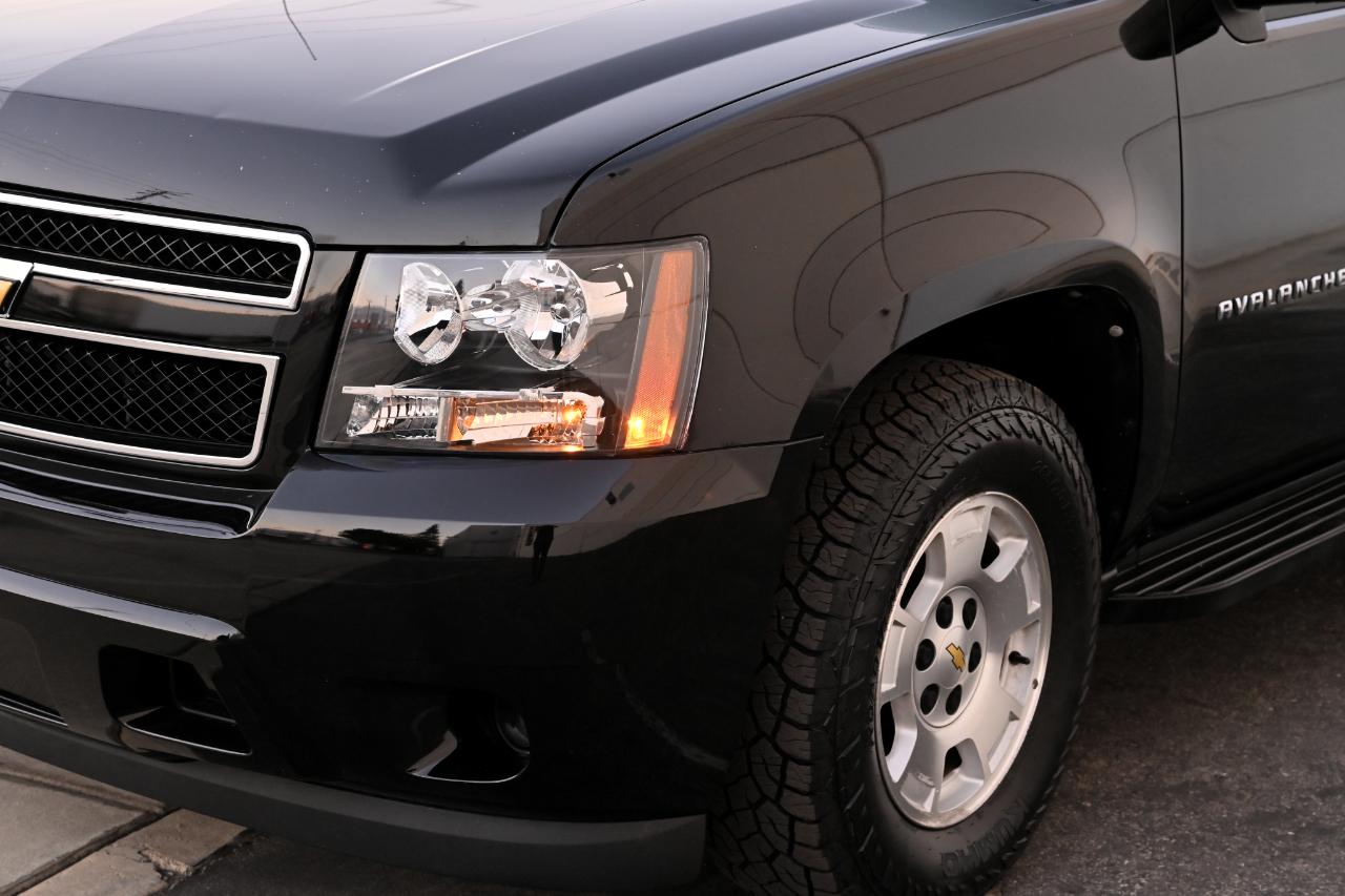 Chevrolet Avalanche photo 21