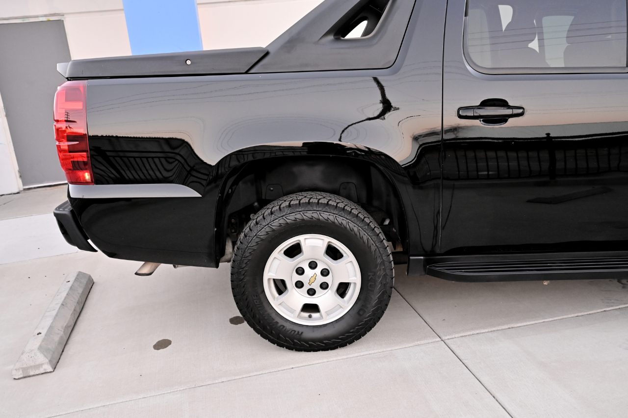 Chevrolet Avalanche photo 29