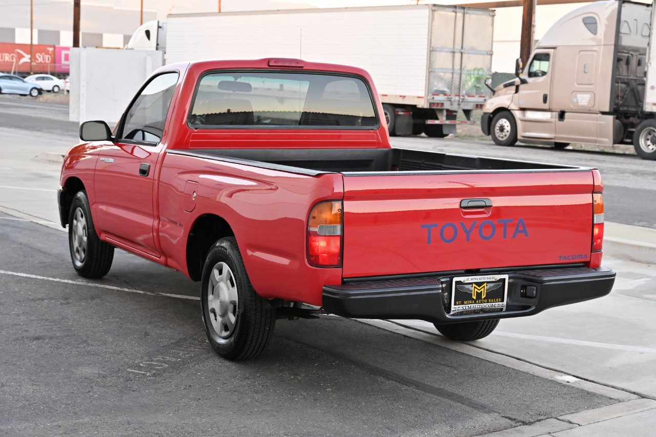 Toyota Tacoma photo 4