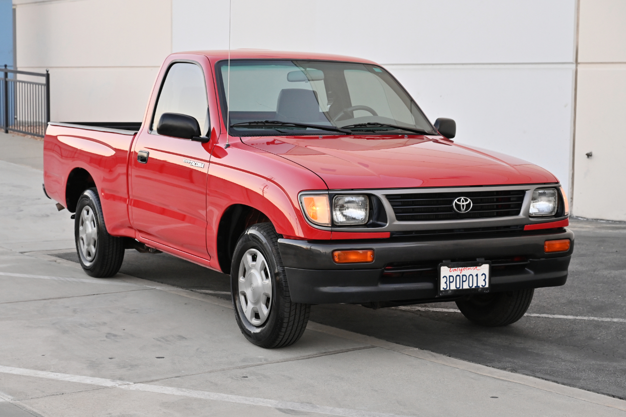 Toyota Tacoma photo 8