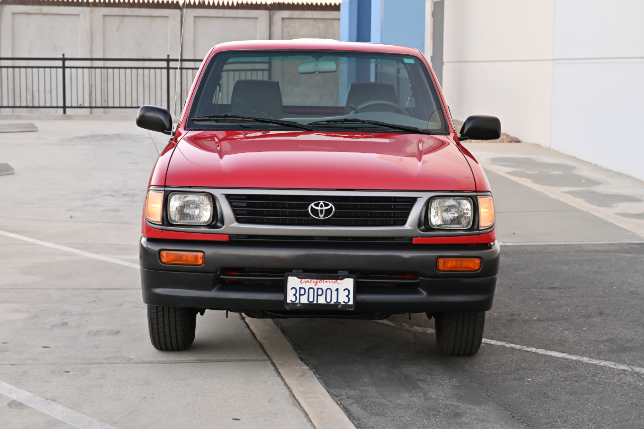 Toyota Tacoma photo 10