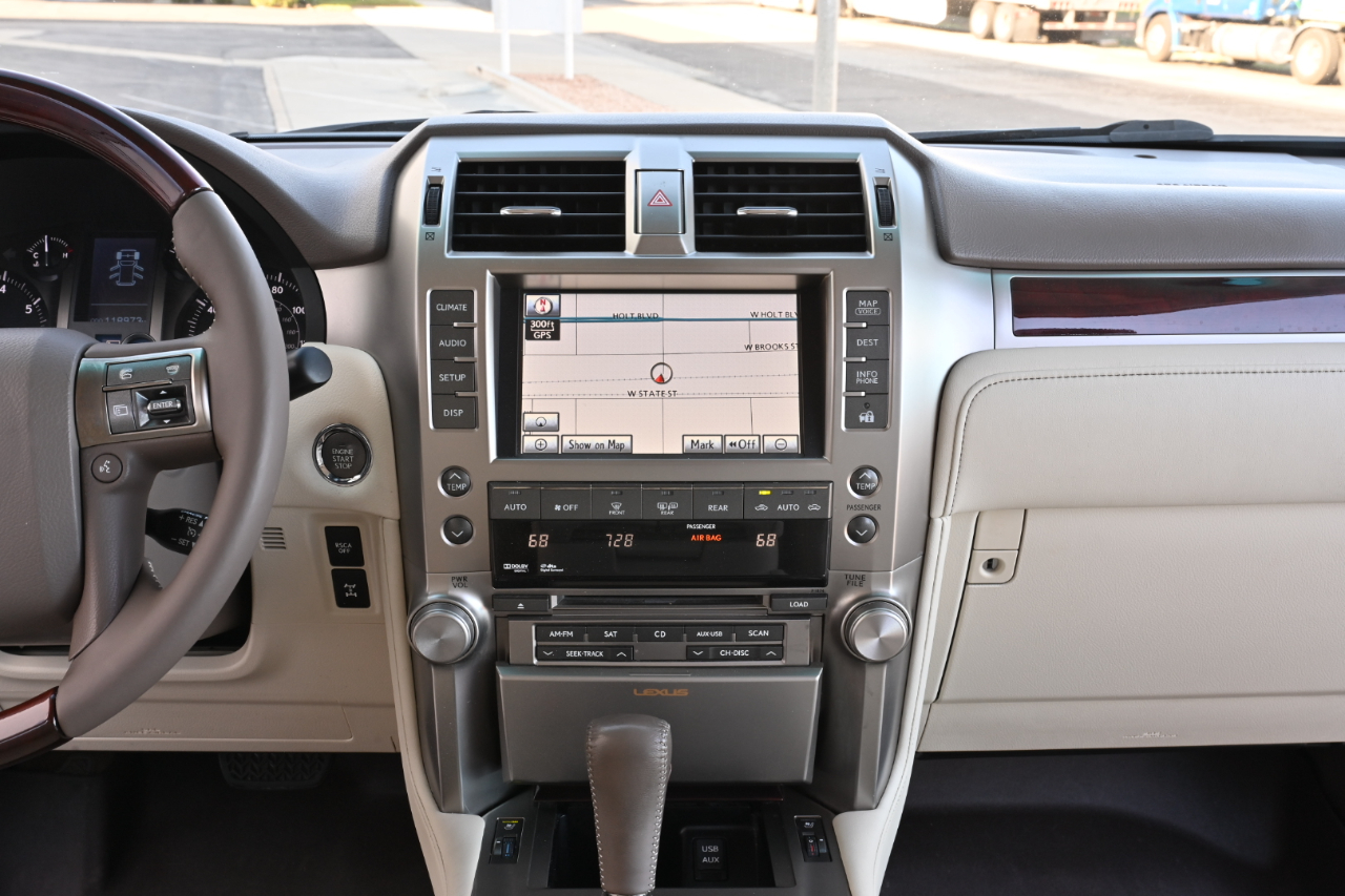 Lexus GX photo 18