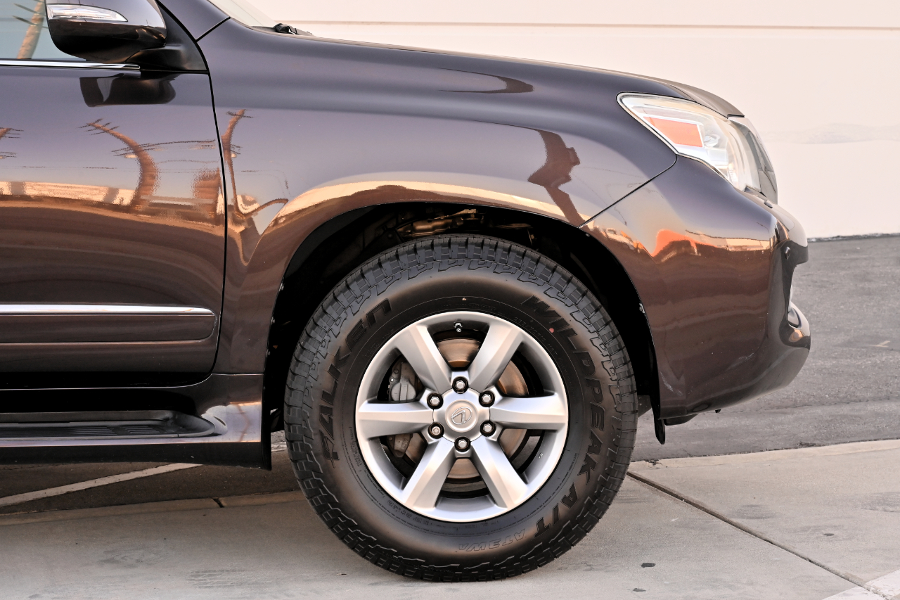 Lexus GX photo 29