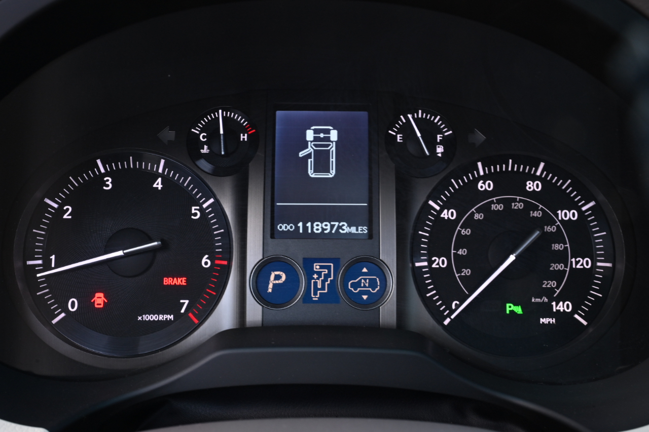 Lexus GX photo 34