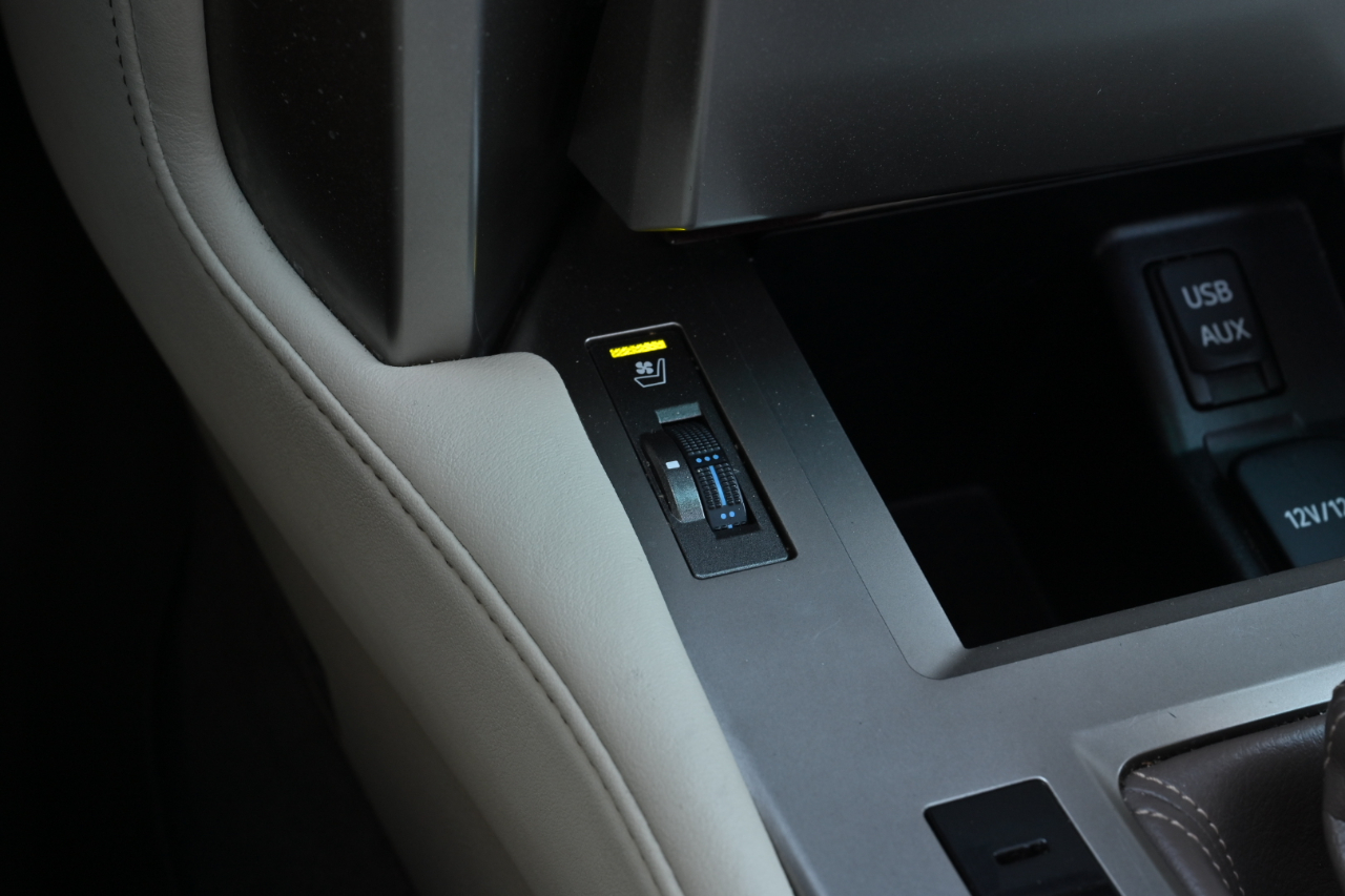 Lexus GX photo 39