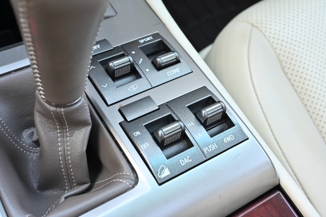 Lexus GX photo 42