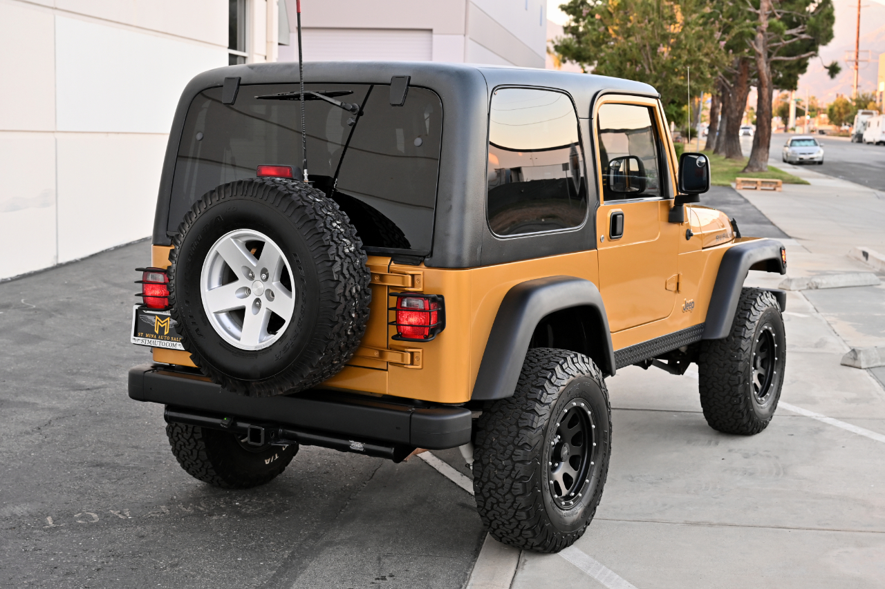 Jeep Wrangler photo 7