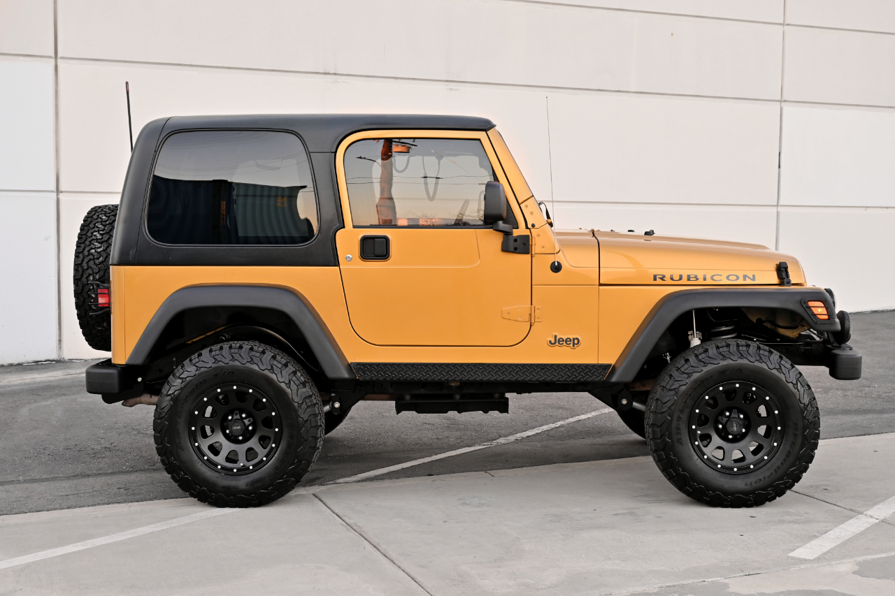 Jeep Wrangler photo 8