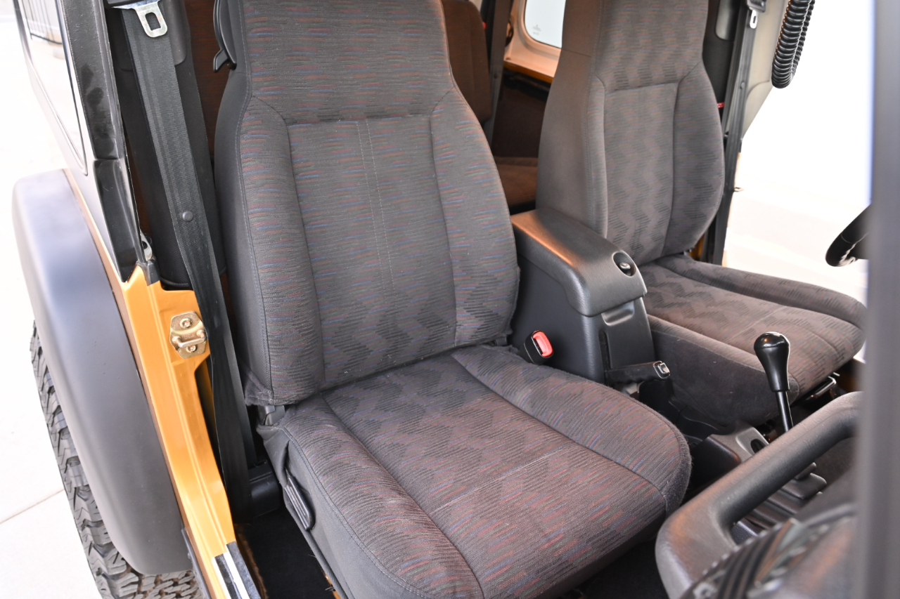 Jeep Wrangler photo 26