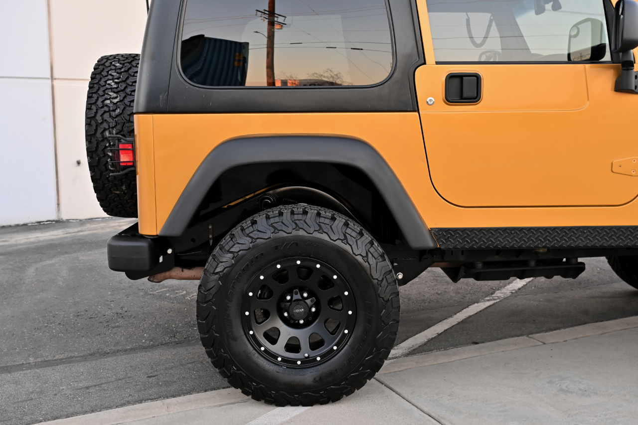 Jeep Wrangler photo 32