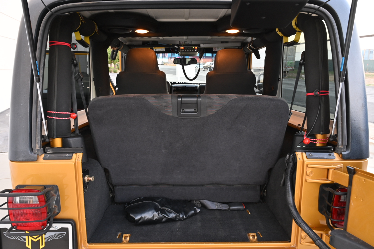 Jeep Wrangler photo 36