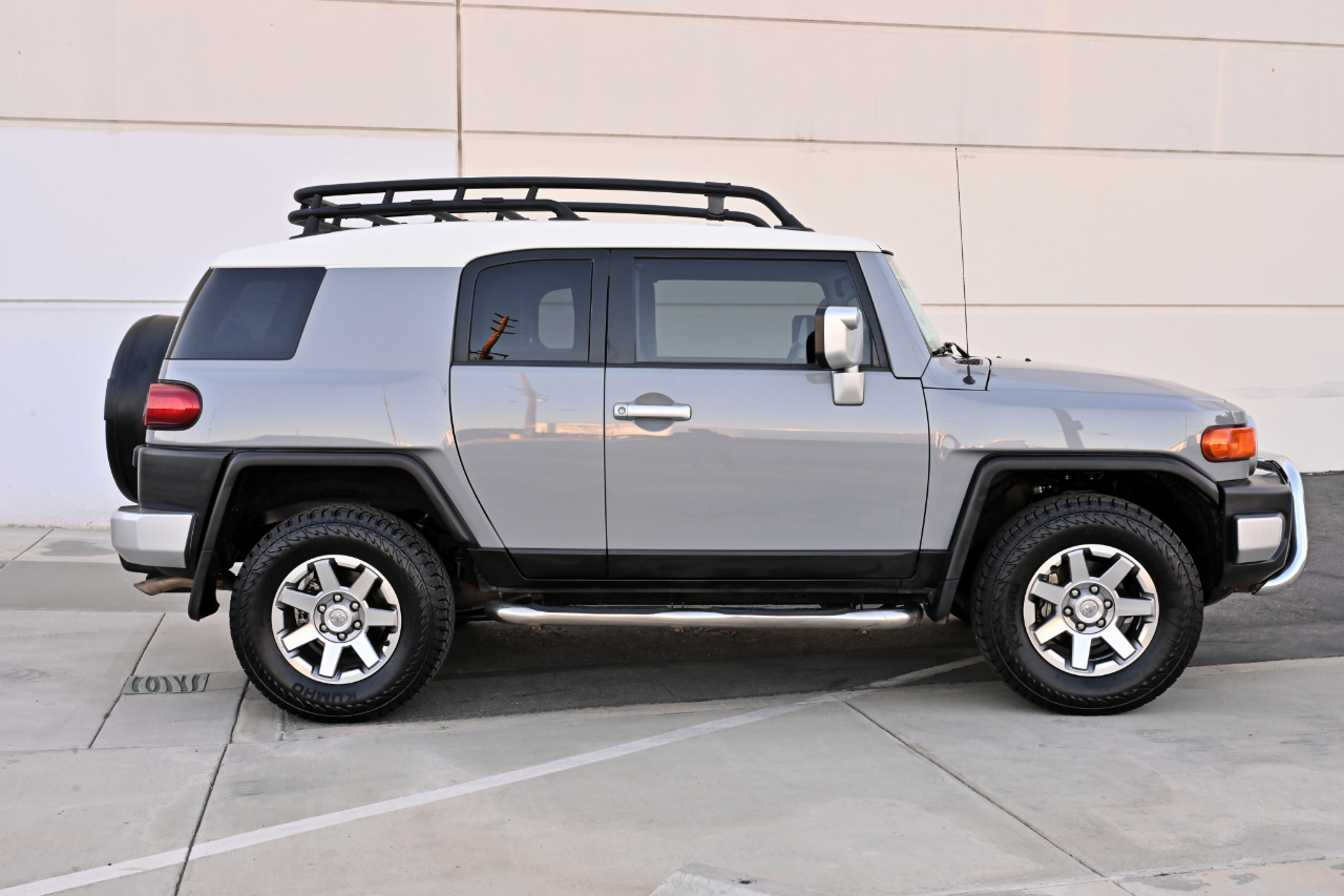 Toyota FJ Cruiser photo 7