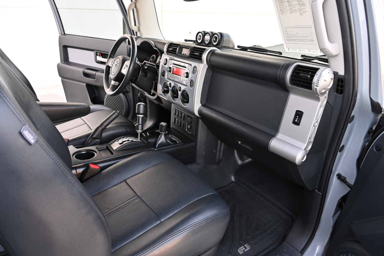 Toyota FJ Cruiser photo 15