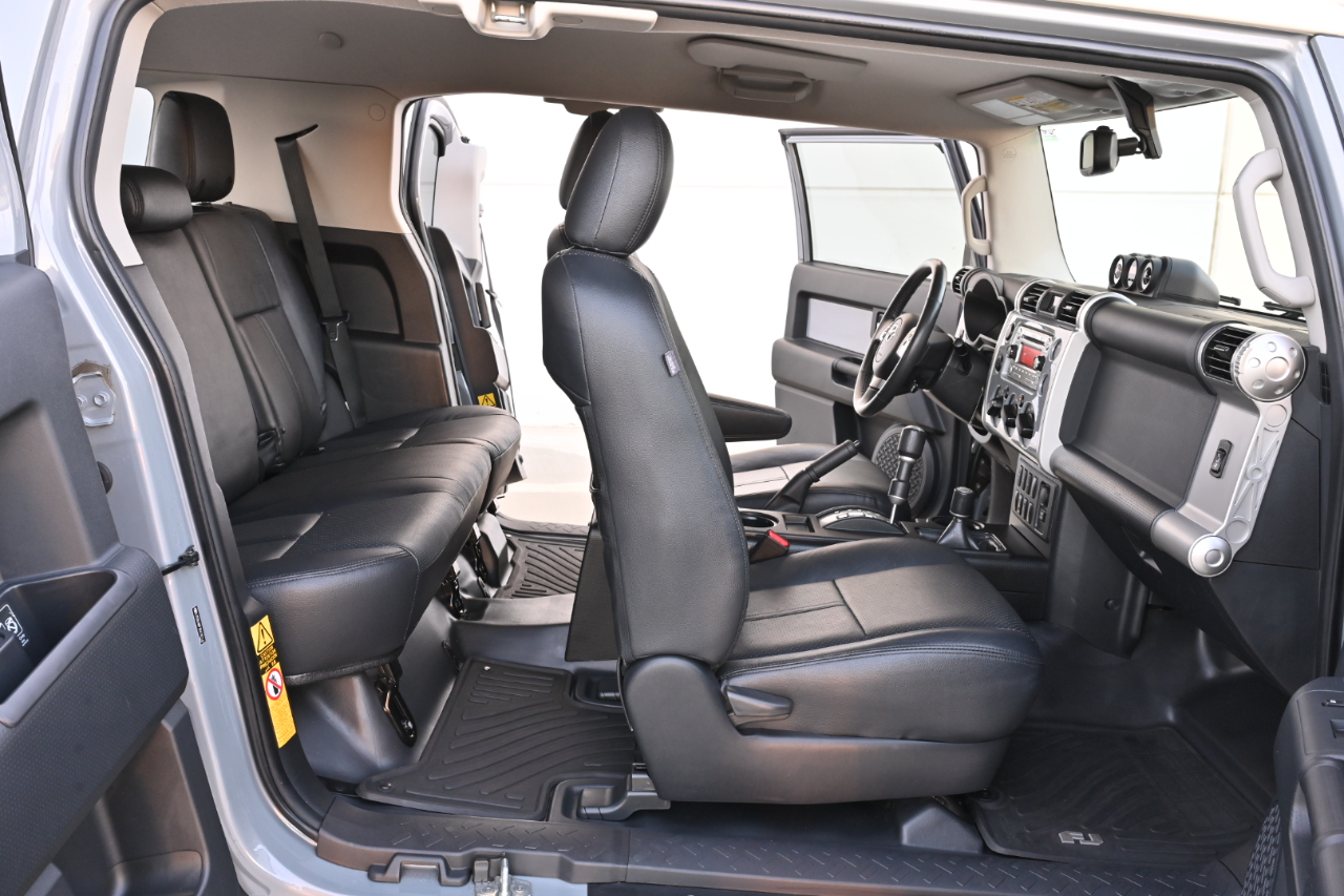 Toyota FJ Cruiser photo 18
