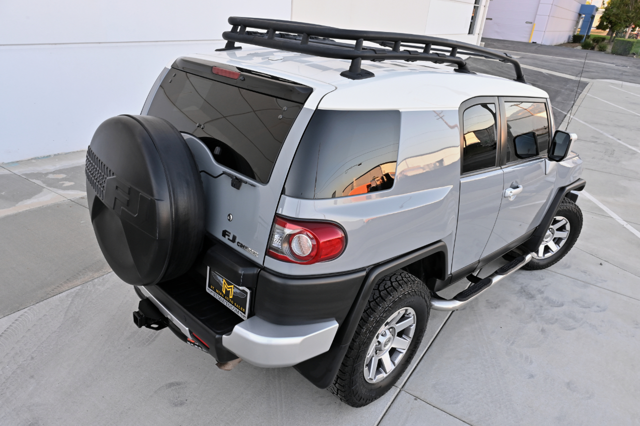 Toyota FJ Cruiser photo 38
