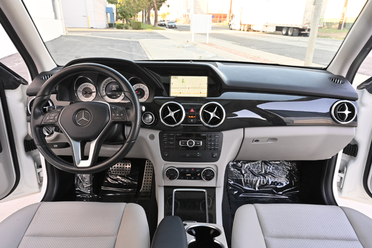 Mercedes-Benz GLK-Class photo 14