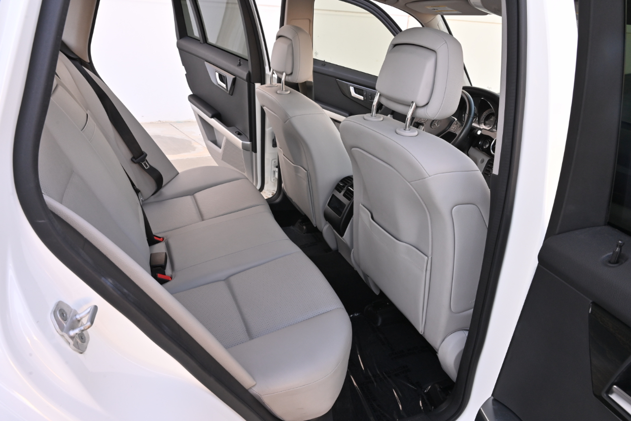 Mercedes-Benz GLK-Class photo 16
