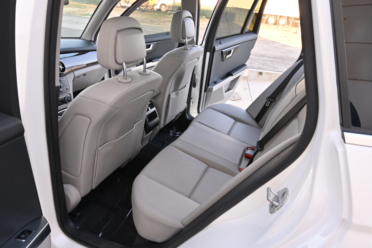Mercedes-Benz GLK-Class photo 17