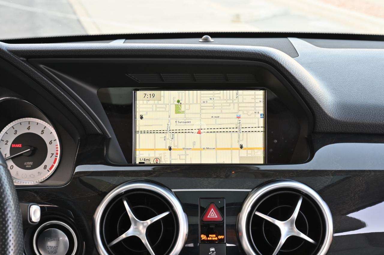 Mercedes-Benz GLK-Class photo 22