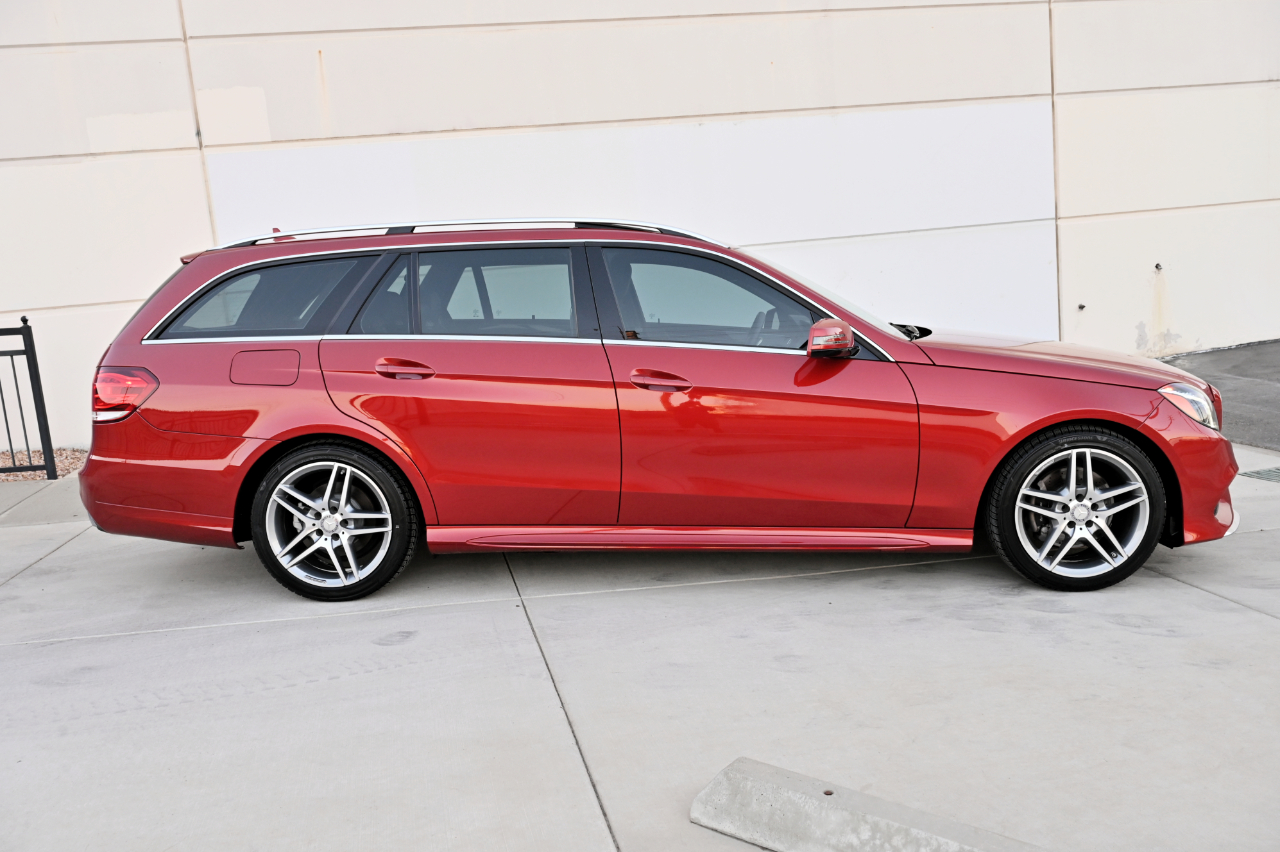 Mercedes-Benz E-Class photo 8