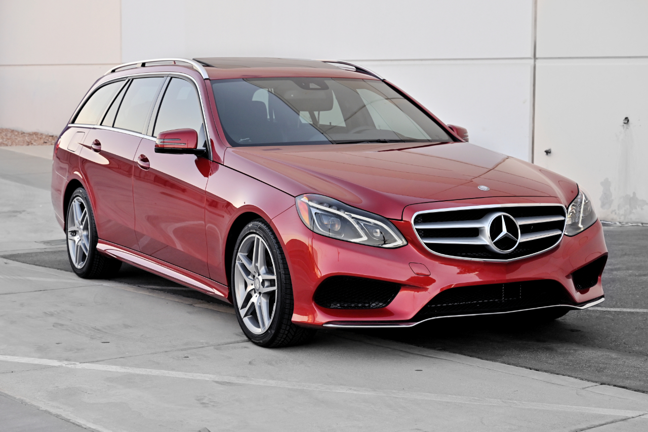 Mercedes-Benz E-Class photo 9
