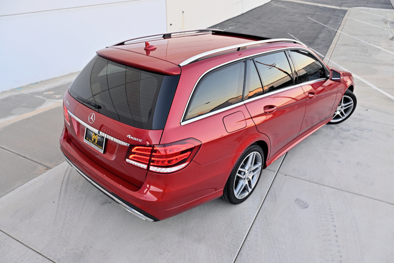 Mercedes-Benz E-Class photo 11