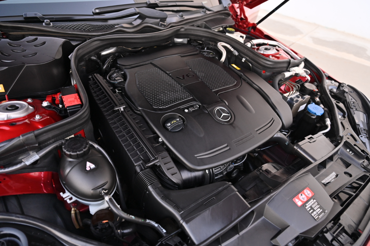 Mercedes-Benz E-Class photo 45