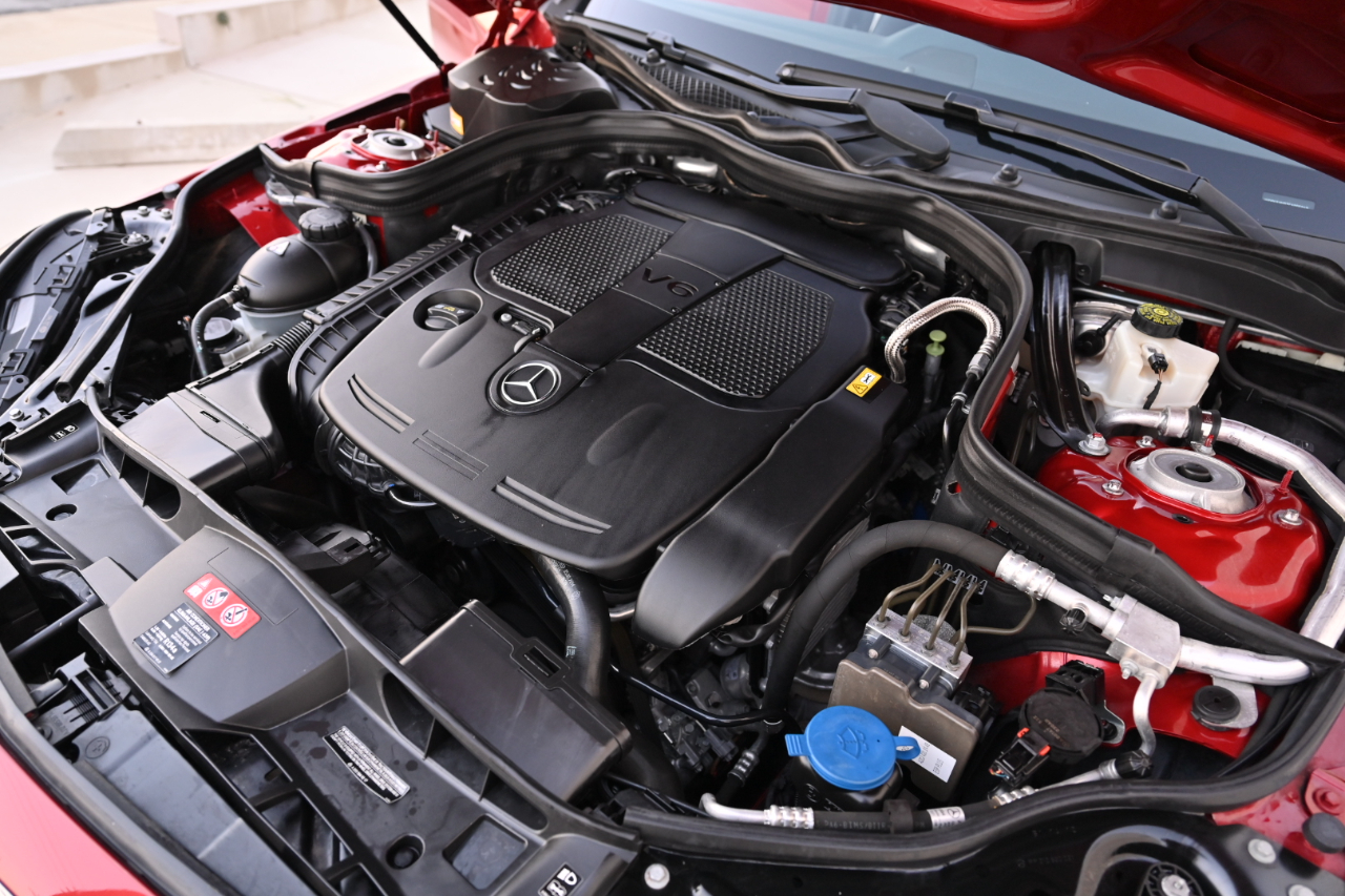 Mercedes-Benz E-Class photo 47