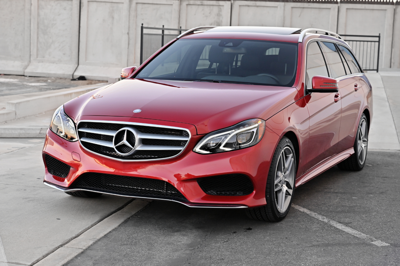 Mercedes-Benz E-Class photo 49